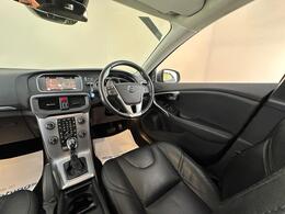 Volvo V40 KX68YTE