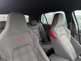 Volkswagen Golf AO25XUN
