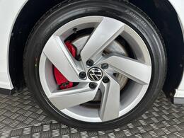 Volkswagen Golf MT72YYX