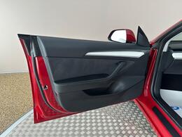 Tesla Model 3 LF71VTK