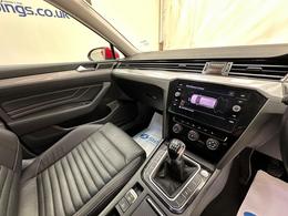 Volkswagen Passat PK69YKH