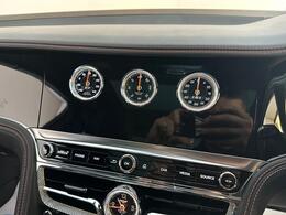 Bentley Flying Spur SN71VZD