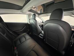 Tesla Model 3 AF72UVC