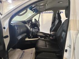 Nissan Navara DN67XNW
