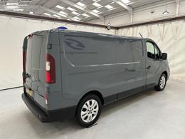 Nissan Primastar DL72BWH