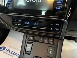 Toyota Auris LX17KXH