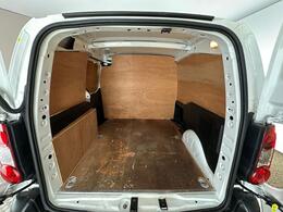 Peugeot Partner AE66JVR