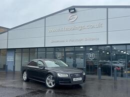 AUDI A8 