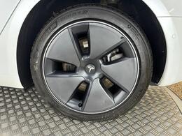 Tesla Model 3 AF72UVC