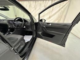 Volkswagen Golf SV LR69XWM