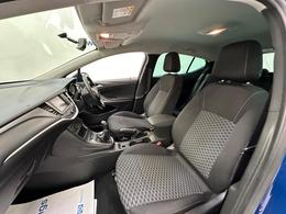 Vauxhall Astra VU20ZNC