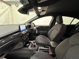 Ford Focus YJ68UAF
