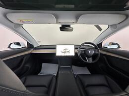 Tesla Model 3 AF72UUV