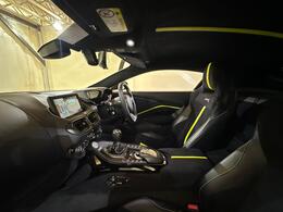 Aston Martin Vantage MV20UZG