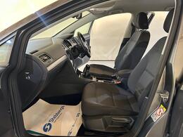 Volkswagen Golf AE67OET