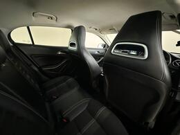 Mercedes-Benz GLA YH69VSZ