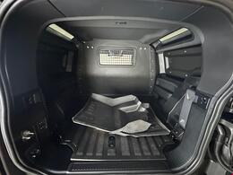 Land Rover Defender 90 WG25BLZ