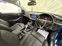 Vauxhall Grandland X FE19SZZ