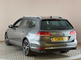 Volkswagen Golf YC68KGE