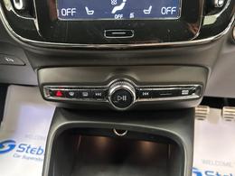 Volvo XC40 YM70MTZ