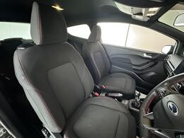 Ford Fiesta AV69KZE