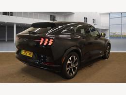 Ford Mustang Mach-E YS22LWE