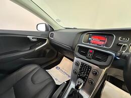 Volvo V40 KX68YTE