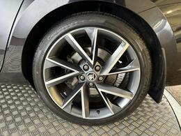 Skoda Superb AX17GDE