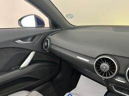 Audi TT SR15EYT