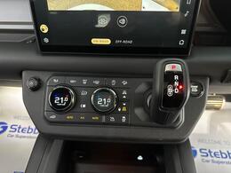 Land Rover Defender 110 FY25UTL