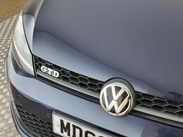 Volkswagen Golf MD66AXF