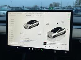 Tesla Model 3 AF72UZC