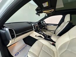 Porsche Cayenne LT65GWL