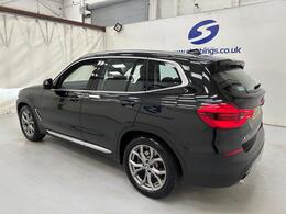 BMW X3 AJ68MVC