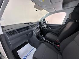 Volkswagen Caddy Maxi YX20ZDA