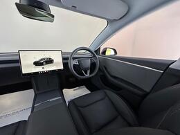 Tesla Model 3 LB74UKP