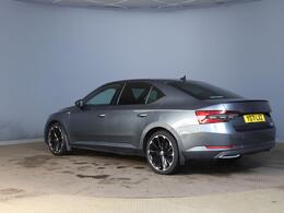 Skoda Superb YD71LXZ