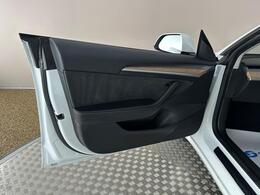 Tesla Model 3 AF72VMX