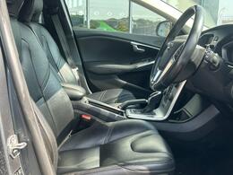 Volvo V40 KX68YTE