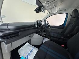 Ford E-Transit Custom AF74WKP