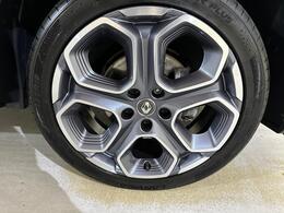Renault Kadjar HV68XJN