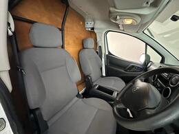 Peugeot Partner AE66JVR