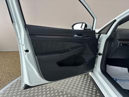 Volkswagen Golf MT72YYX