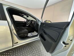 Volkswagen Golf AJ21MVG