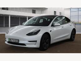 Tesla Model 3 WU73DZO