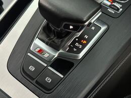 Audi SQ5 AE19UUX