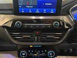 Ford Kuga YS22ENO