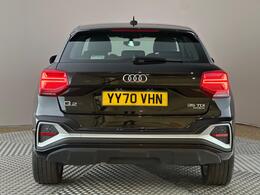 Audi Q2 YY70VHN
