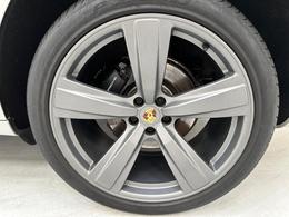 Porsche Macan SM22PHN