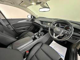 Vauxhall Insignia VO71HRZ
